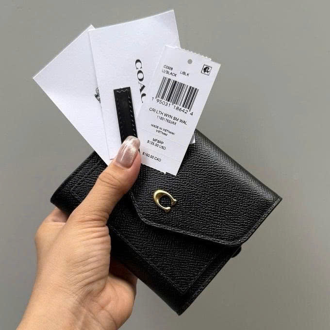 COACH MILA FLAP CHALK SMALL WALLET - BLACK